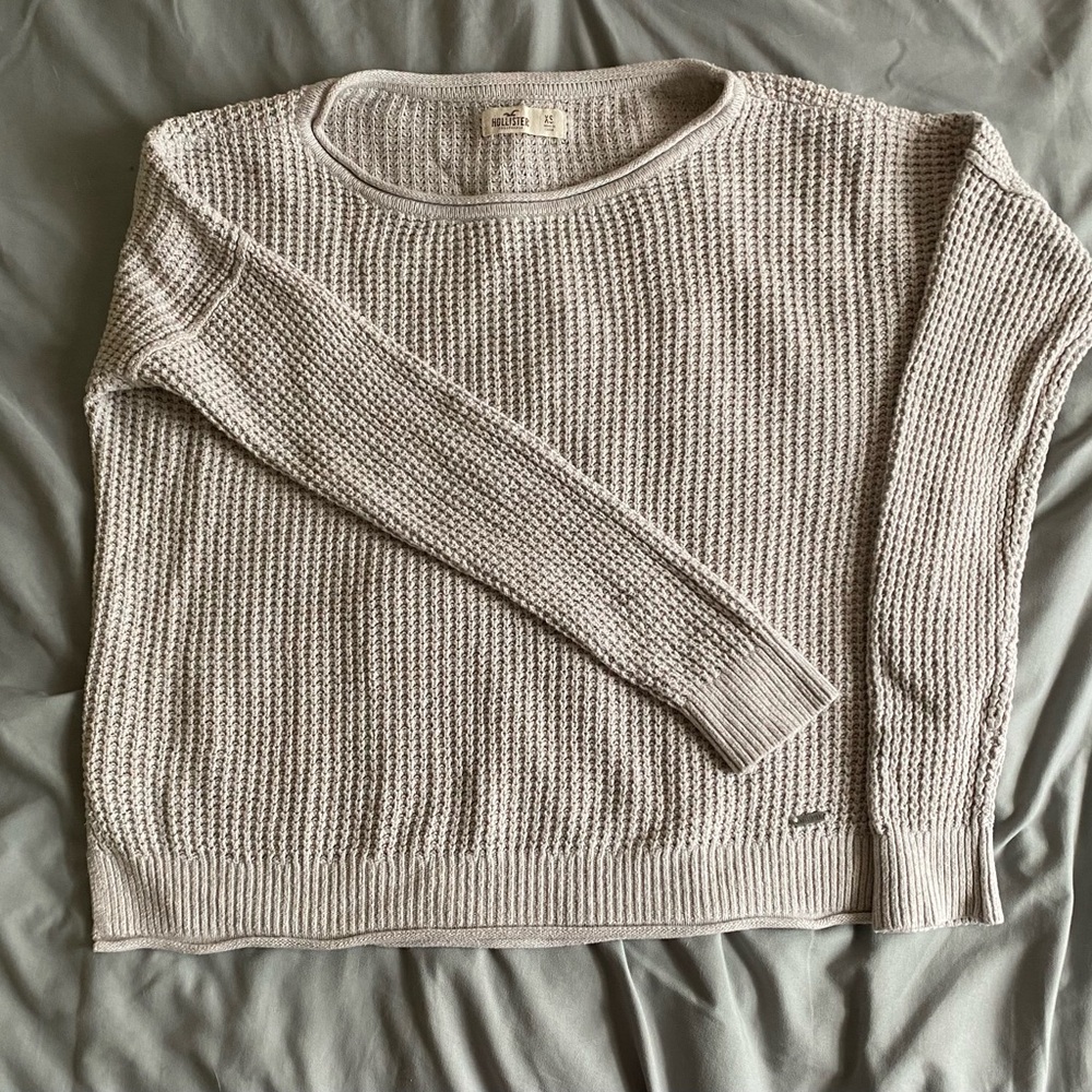 Hollister Cropped light-weight Sweater